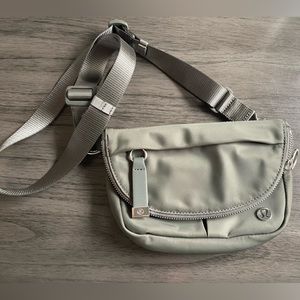 Lululemon bag